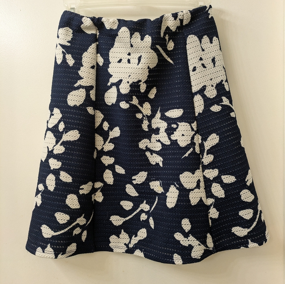XS/S white and blue floral skirt from StitchFix